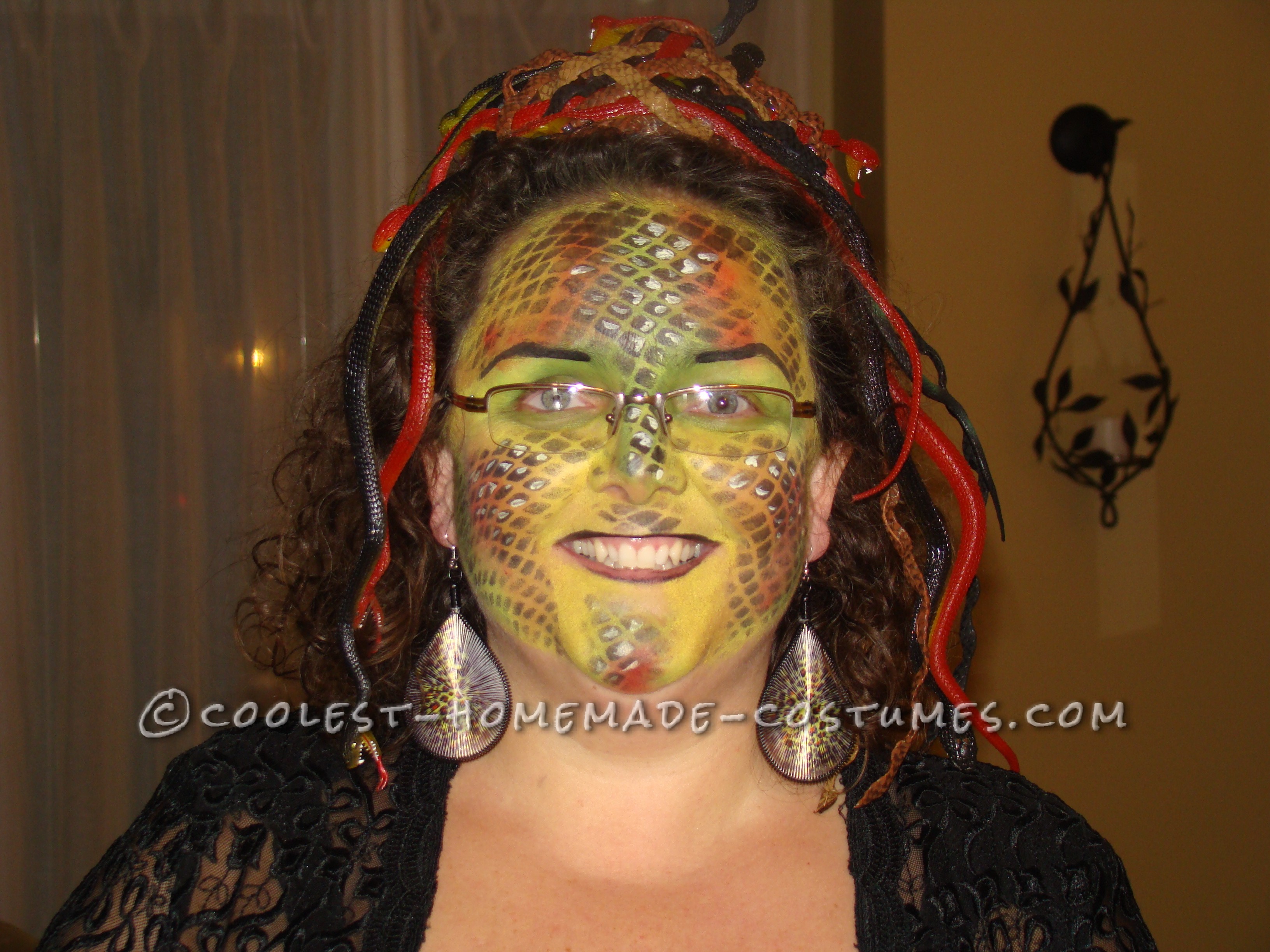 Cool and Creepy Homemade Medusa Costume