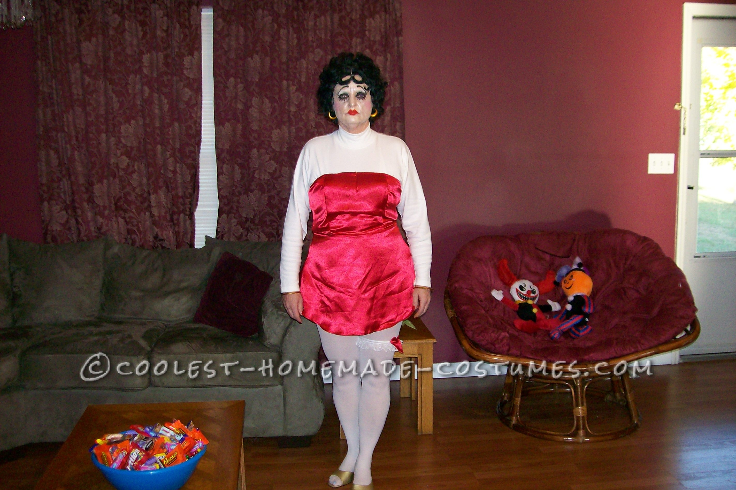 Cool Costume for Women: Betty Boop Comes to Life!