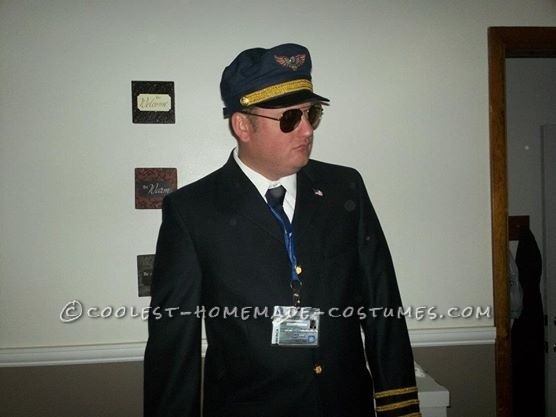 Easy Airline Pilot Costume