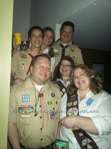 Cool Group Costume: Girl Scout and Boy Scout Troop