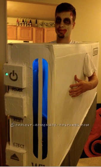 Cool Nintendo "Zomb-Wii" Costume