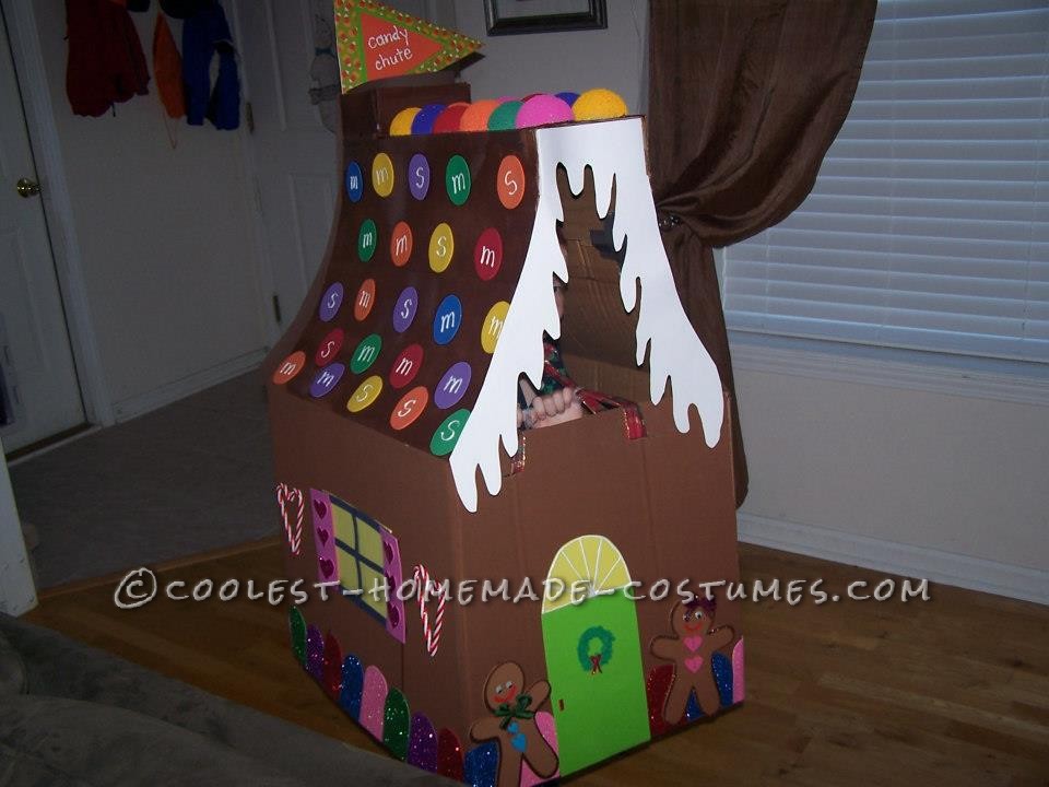 A Gingerbread House You Can Wear