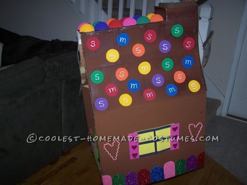 A Gingerbread House You Can Wear