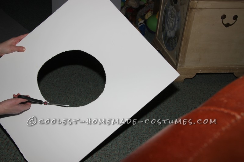 Cutting a Head Hole in Foamboard