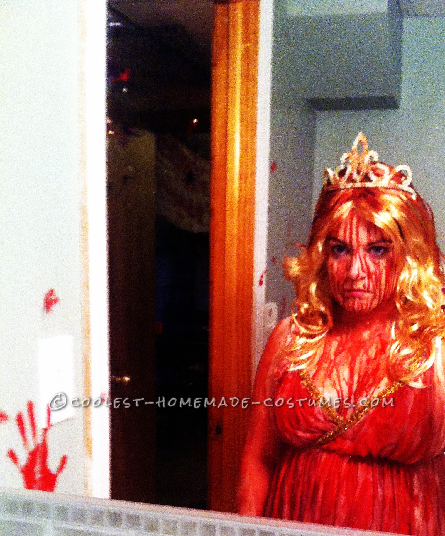 DIY Creepy Carrie Costume