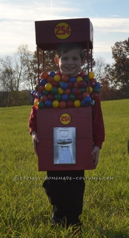 Cool Duo Costume:  A Gumball Machine and a Quarter