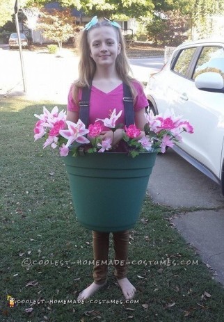 Easy DIY Costume Idea: Flower Pot