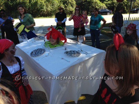 Cool Lobster Dinner Table Costume