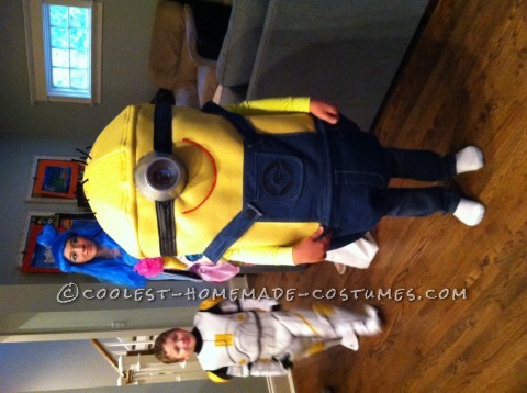 Cool Handmade Costume: Minion