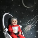 Baby Mork Costume in his Egg Spaceship... Nanu Nanu