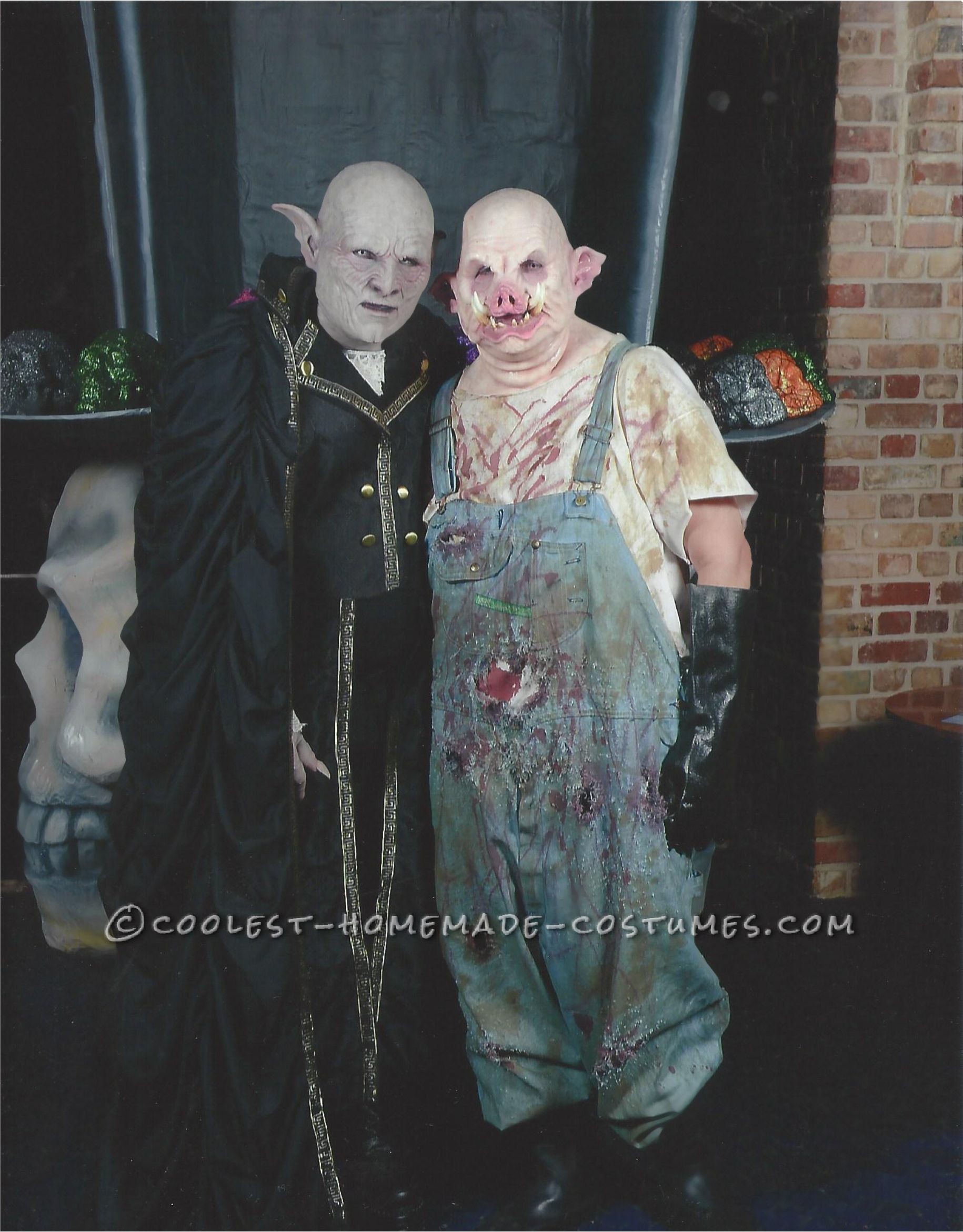 Horror Couple Costume: Count Orlok and Pig Couple Costume