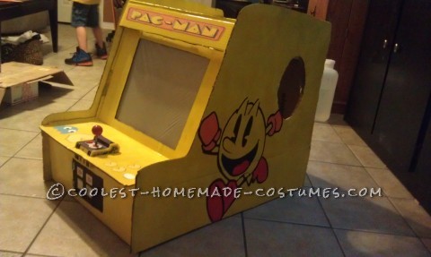 Playable Pacman Arcade Game Costume