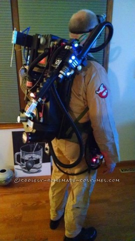 Coolest Ever Homemade Ghostbuster Costume: Project Ghosthead!