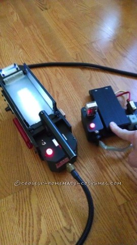 Coolest Ever Homemade Ghostbuster Costume: Project Ghosthead!