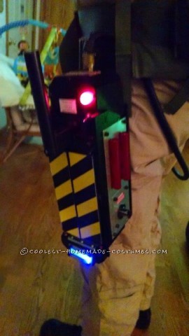 Coolest Ever Homemade Ghostbuster Costume: Project Ghosthead!