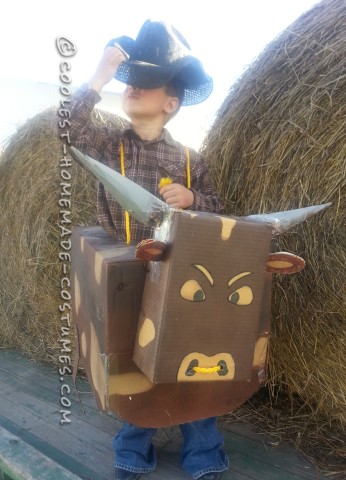 Cool Halloween Costume: Rodeo Cowboy Rides a Bucking Bull