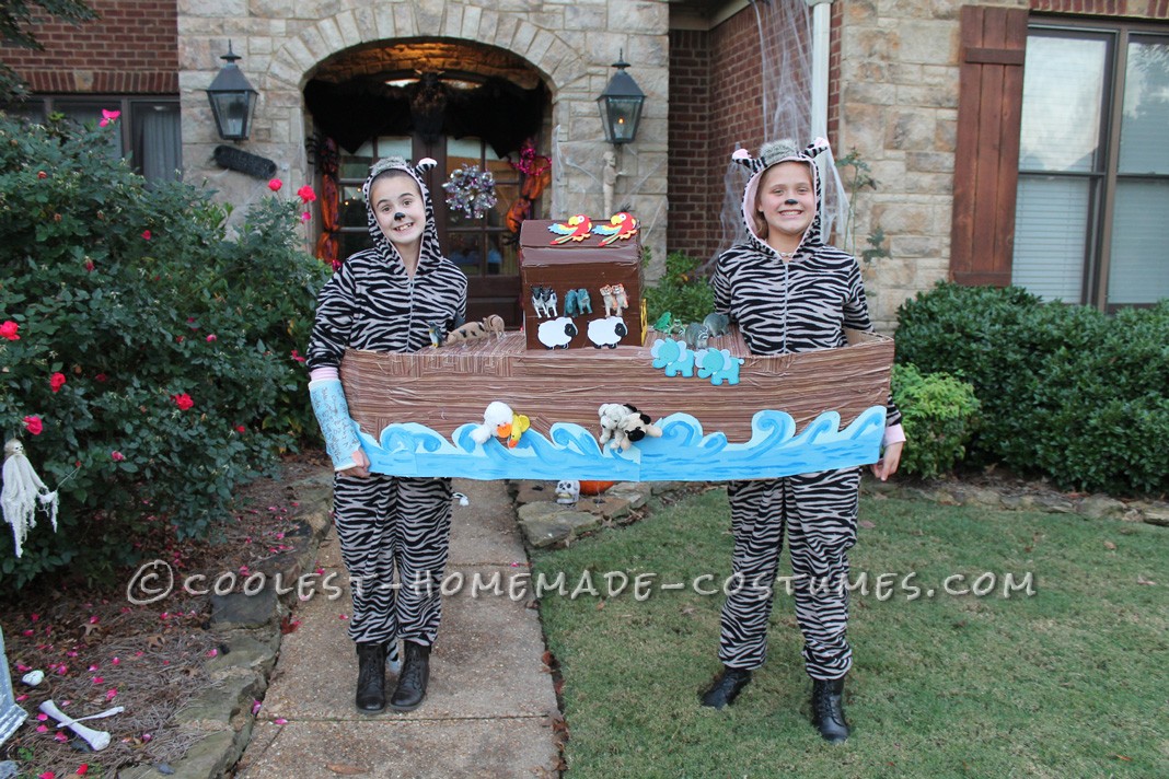 Cool Couple Costume Idea: Zebras in Noah's Ark