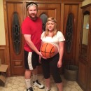 Pregnant Couple Costume: Basketball Player and Ball