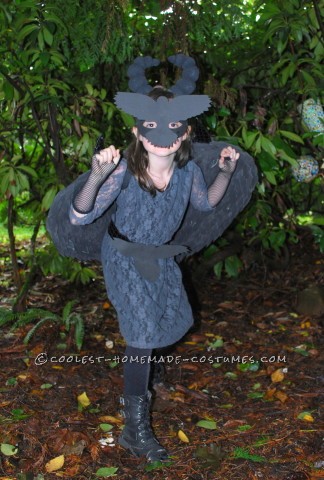 Coolest Homemade Raven Costume for a Girl