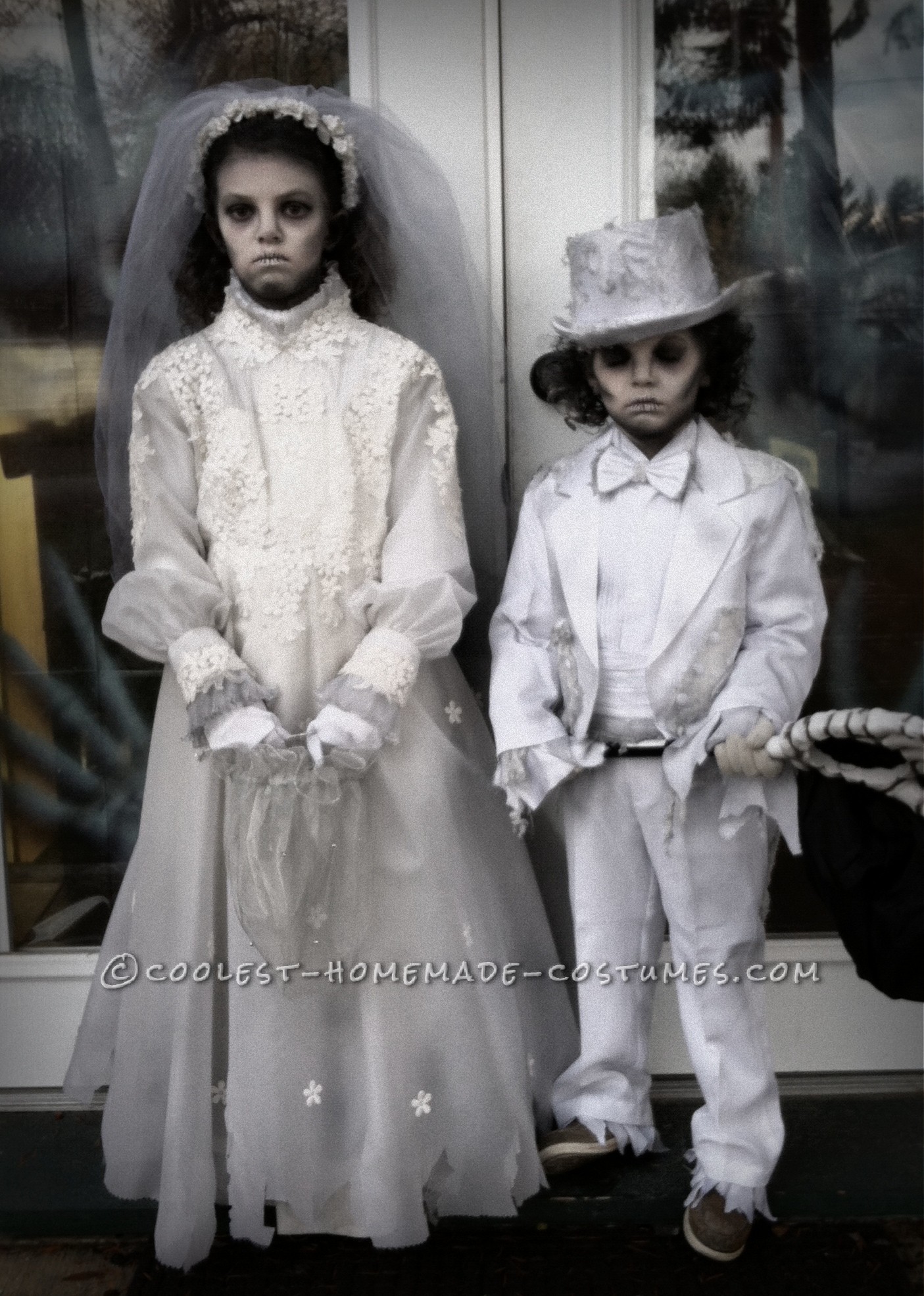 Creepy Victorian Ghost Costumes