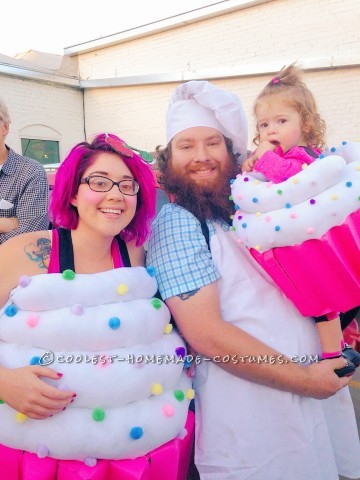 Cute Cupcake Bakery Family Group Costume