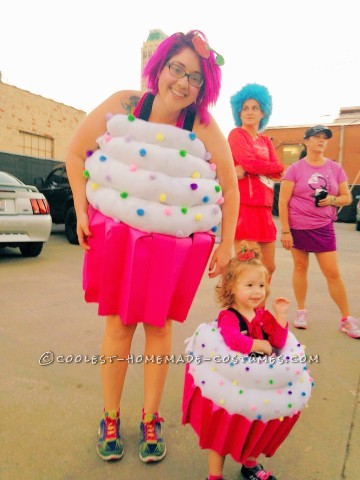 Cute Cupcake Bakery Family Group Costume