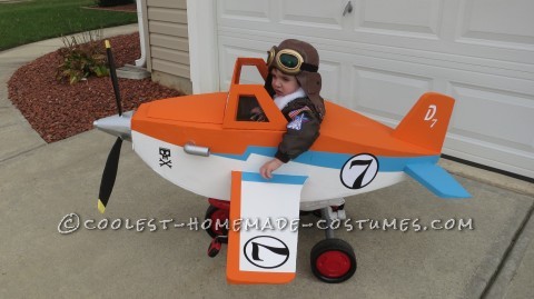 Disney Planes Dusty Crophopper Tricycle-mounted with Pilot Costume