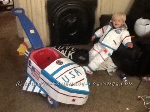 DIY Toddler Astronaut Costume and Space Ship