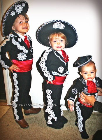 Amazing DIY Three Amigos Family Costume