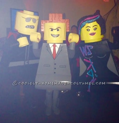 Cool DIY Lego Family Costume