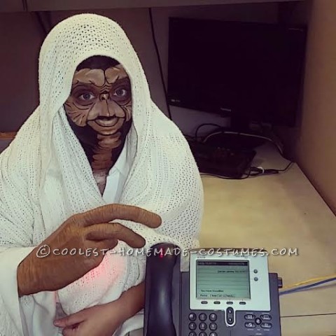Cool DIY Costume Idea: E.T. Phones Home Again