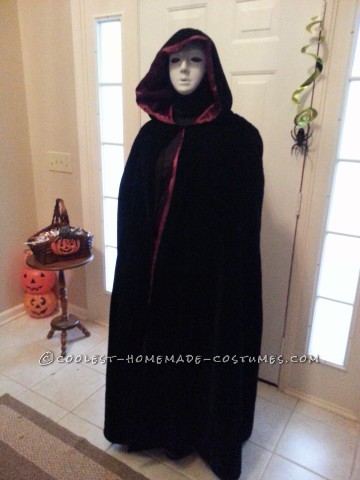 Easy Creepy Phantom Specter Costume