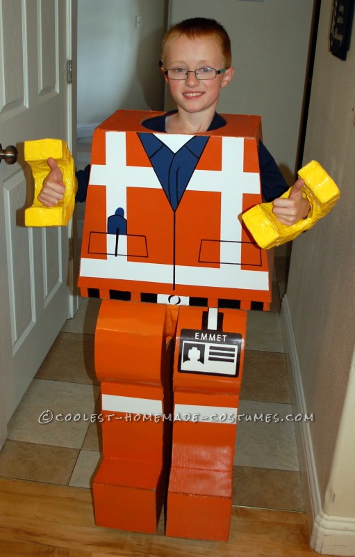 Everything is AWESOME about this Emmet Costume