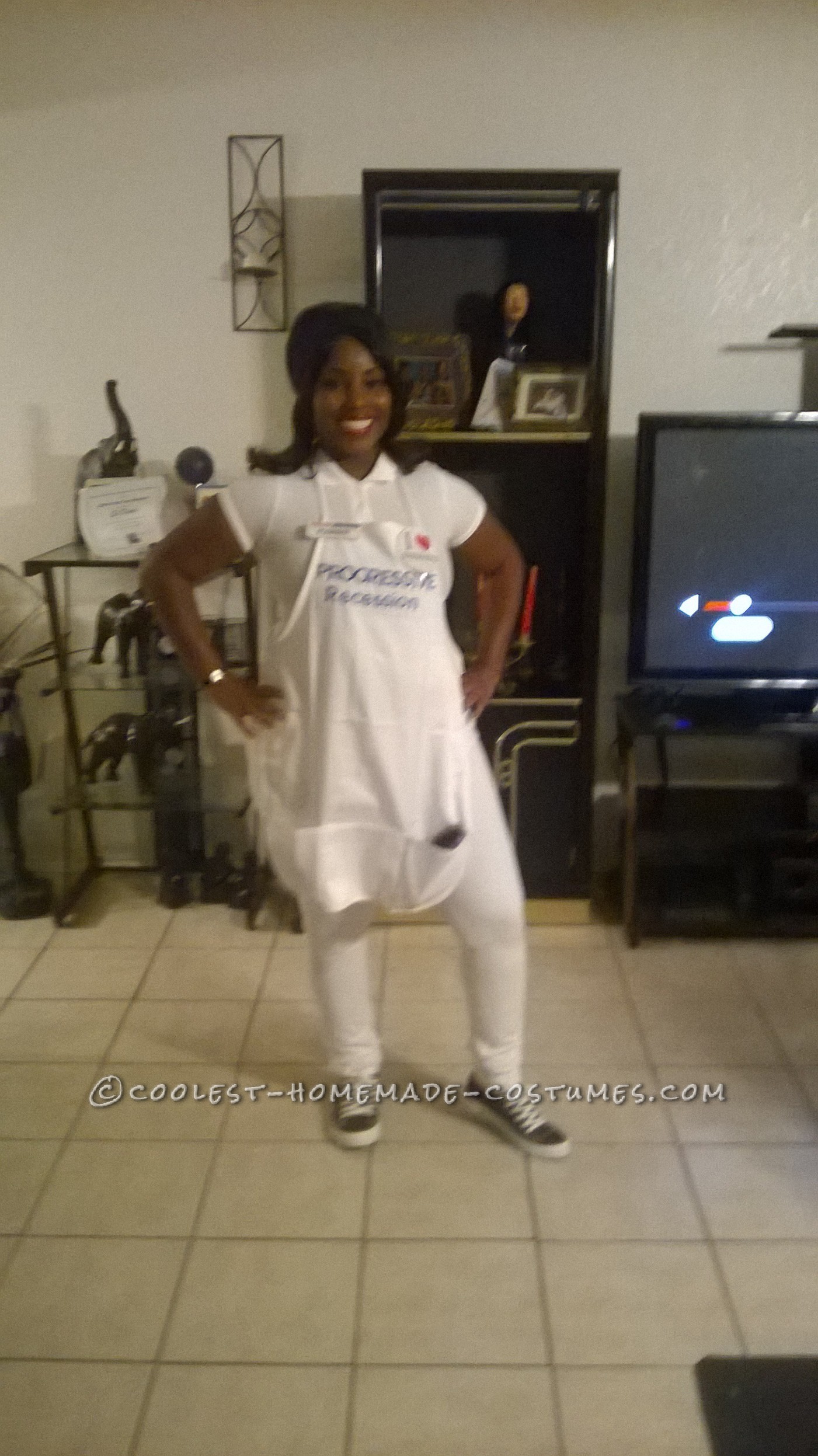 Flo the Progressive Lady Is the Simplest DIY Halloween Costume