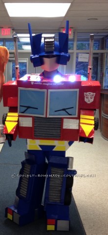 Greatest Optimus Prime Auto Bot Costume