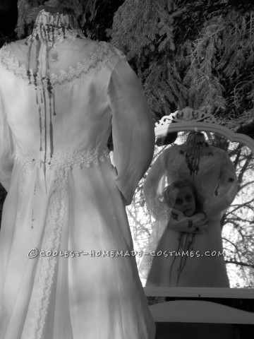 Haunting Headless Bride Costume for a 9-Year-Old Girl