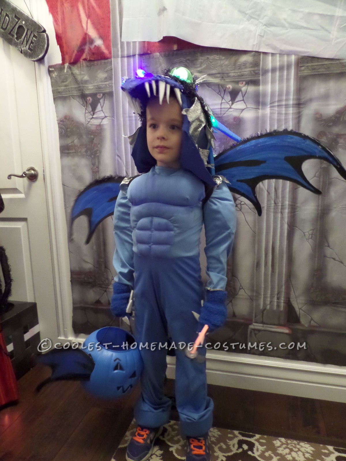 Coolest Homemade How to Train Your Dragon Costume