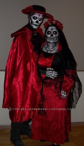 Incredible Dia De Los Muertos (Day of the Dead) Couples Costume