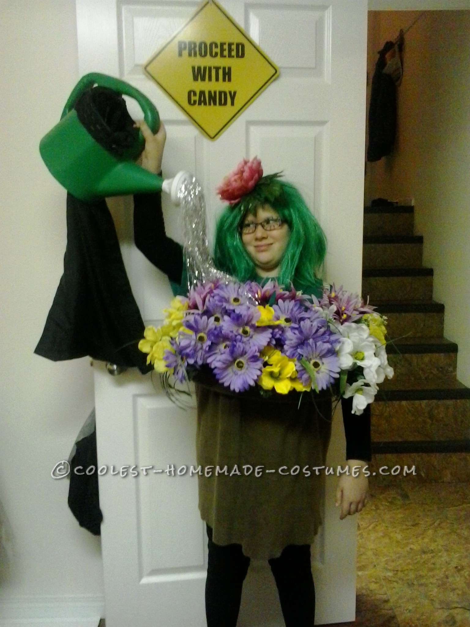 Lovely Self-Watering Flower Pot Costume