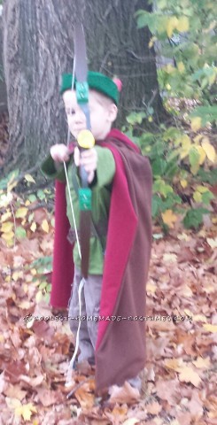 Cute Robin Hood Costume for a Boy