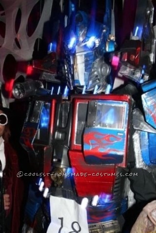 Awesome Homemade Optimus Prime Costume (with Battle Wounds)