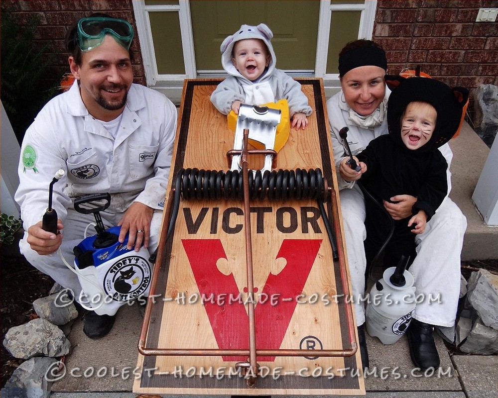 Coolest Pest Control Family Costume - Catch that Mouse!