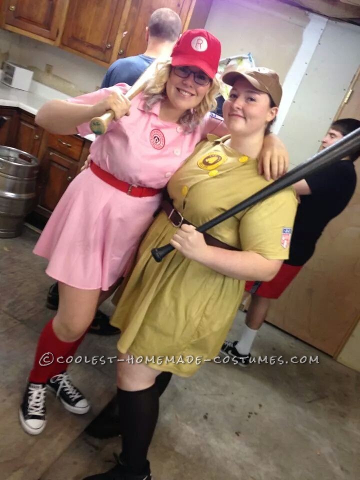 Racine Belles Baseball Couple Costumes - A League of Their Own