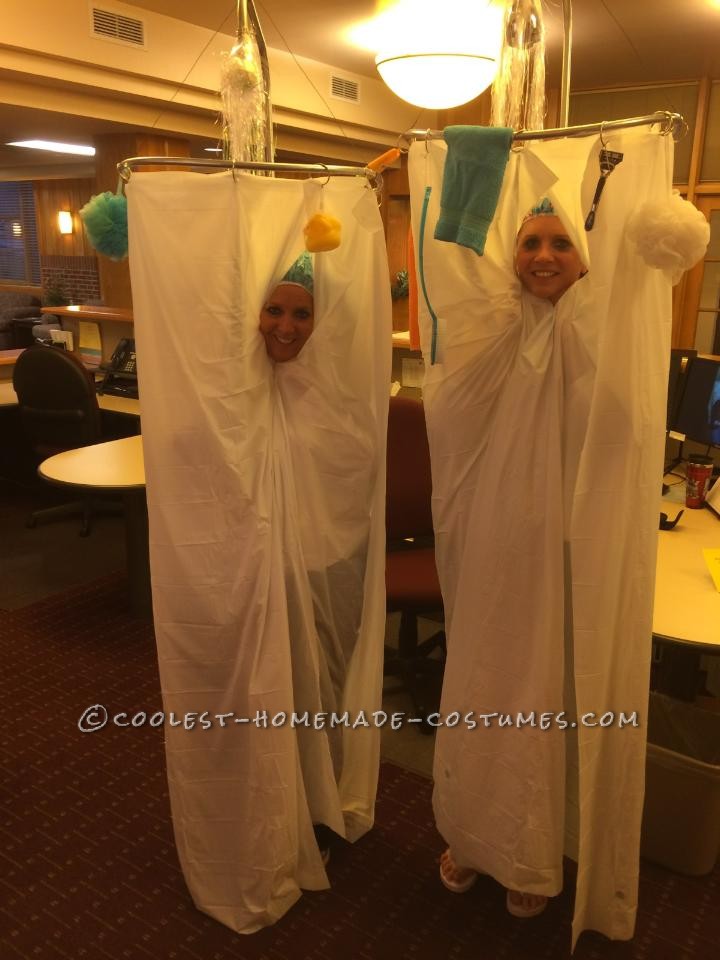 Last Minute Couple Halloween Costume: Shower House Gals