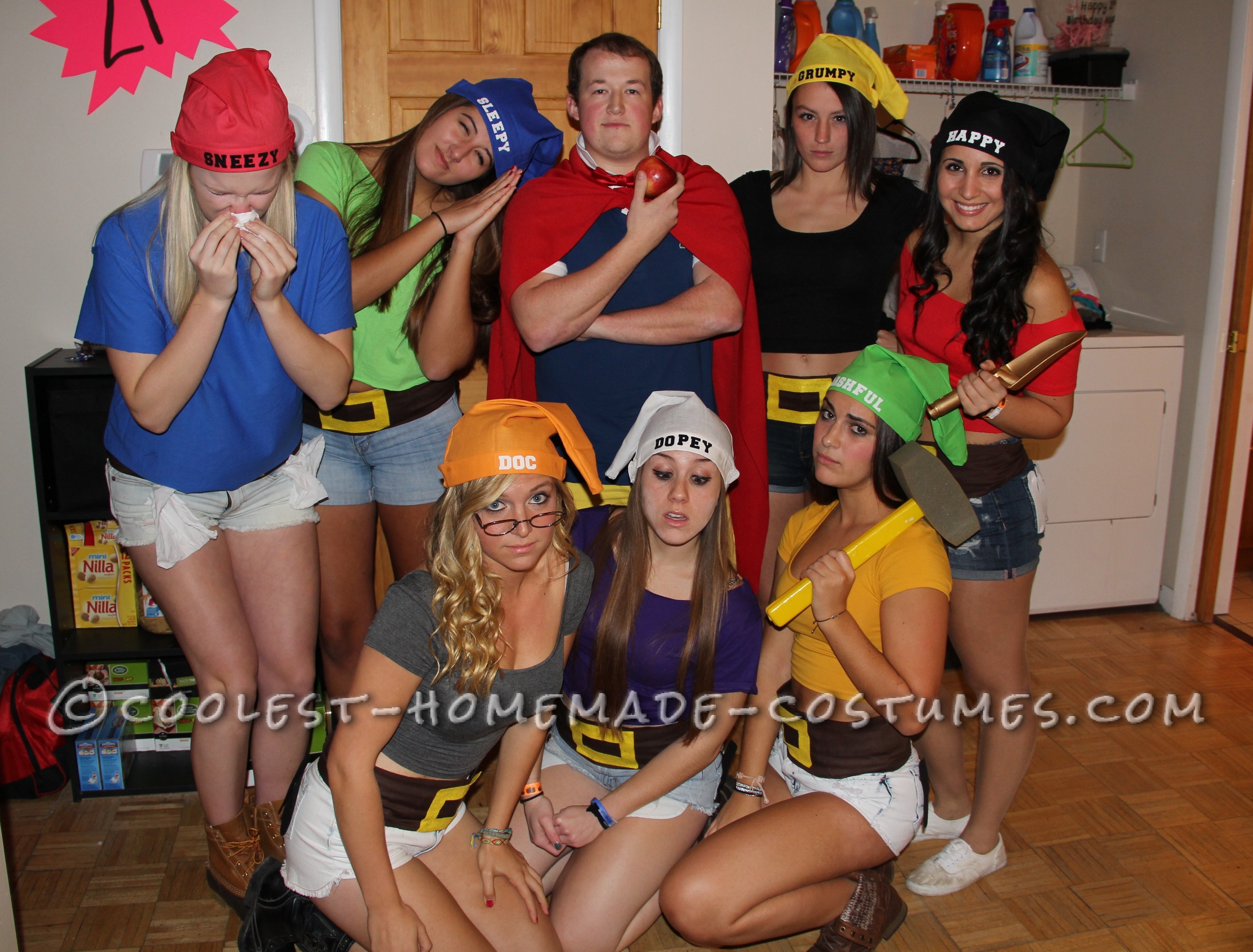 Creative Snow White and His 7 Dwarfs Group Costume