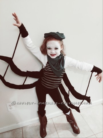 Coolest Spider Costume for a Girl