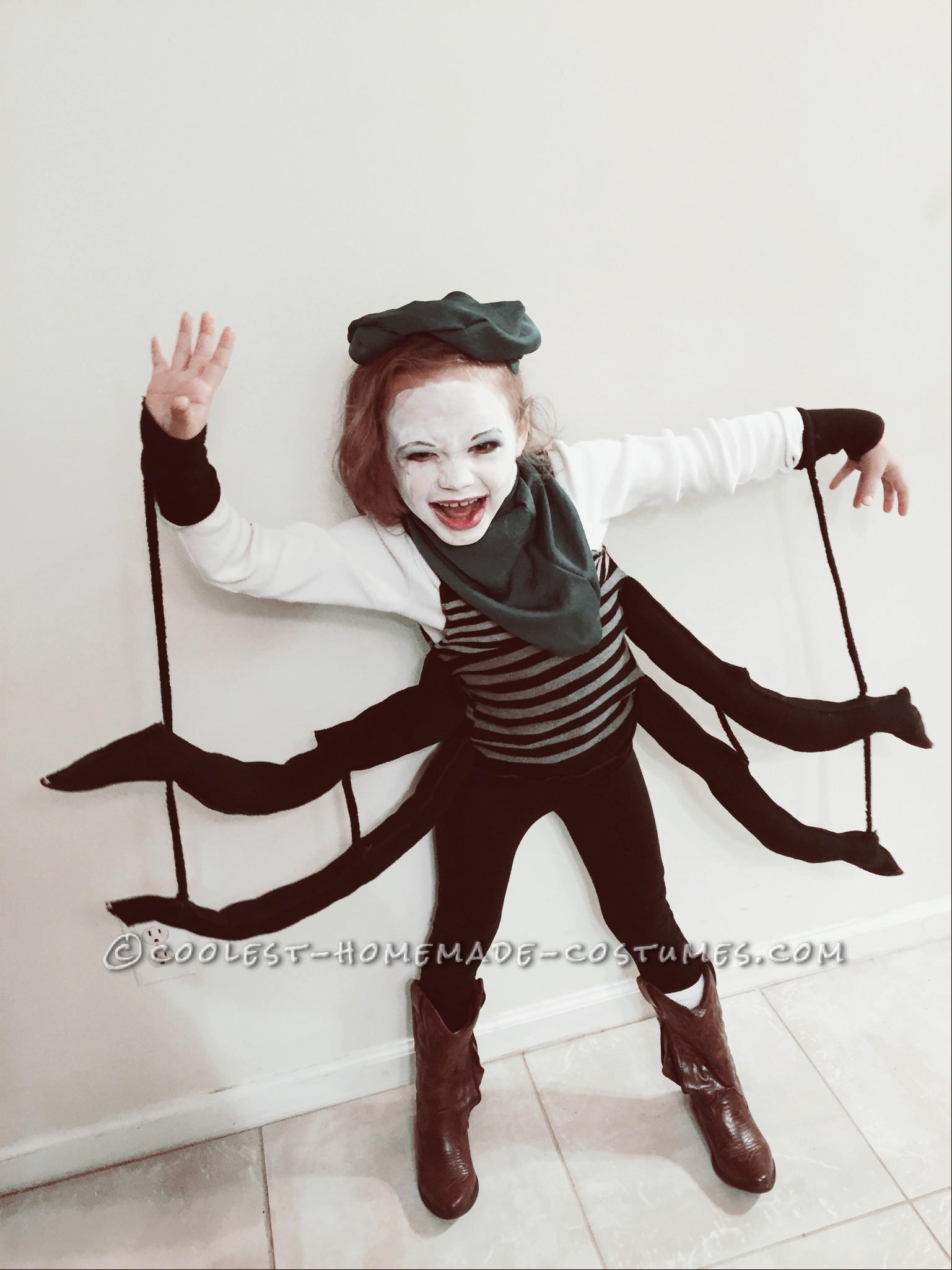 Coolest Spider Costume for a Girl