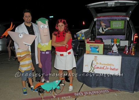 The Cast of Phineas and Ferb Family Costume