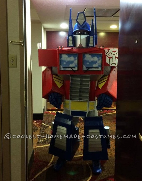 Realistic Transformers Optimus Prime Costume