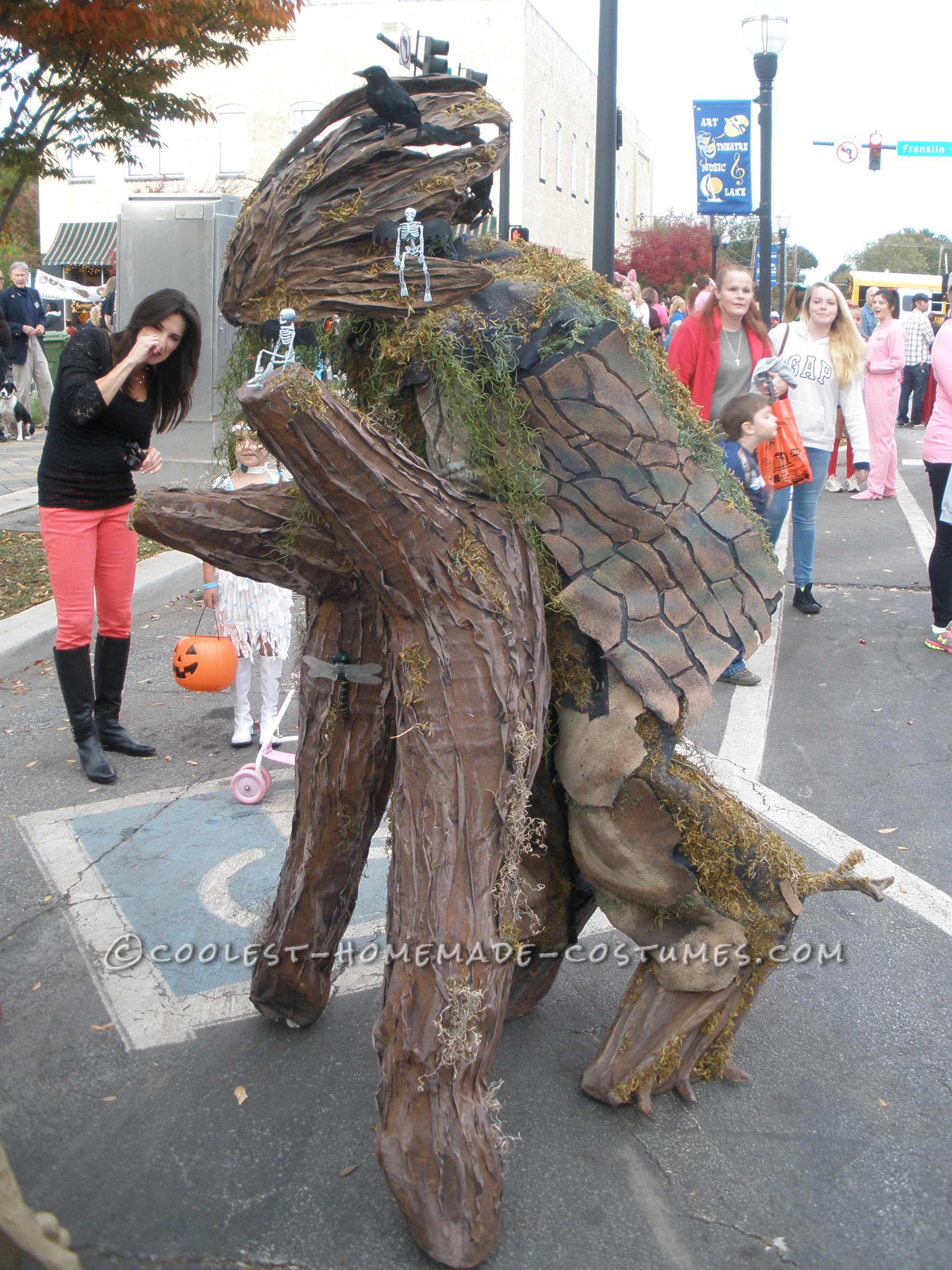 Cool Walking Tree Costume on Stilts